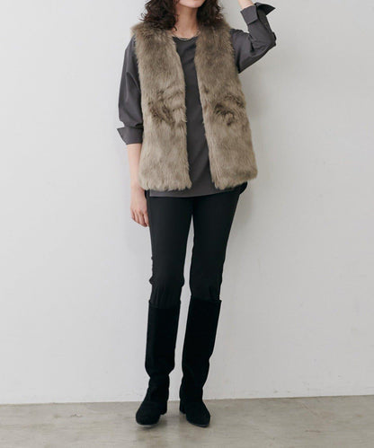 【LARUTA】寬幅PU混紡帶袖口套頭衫