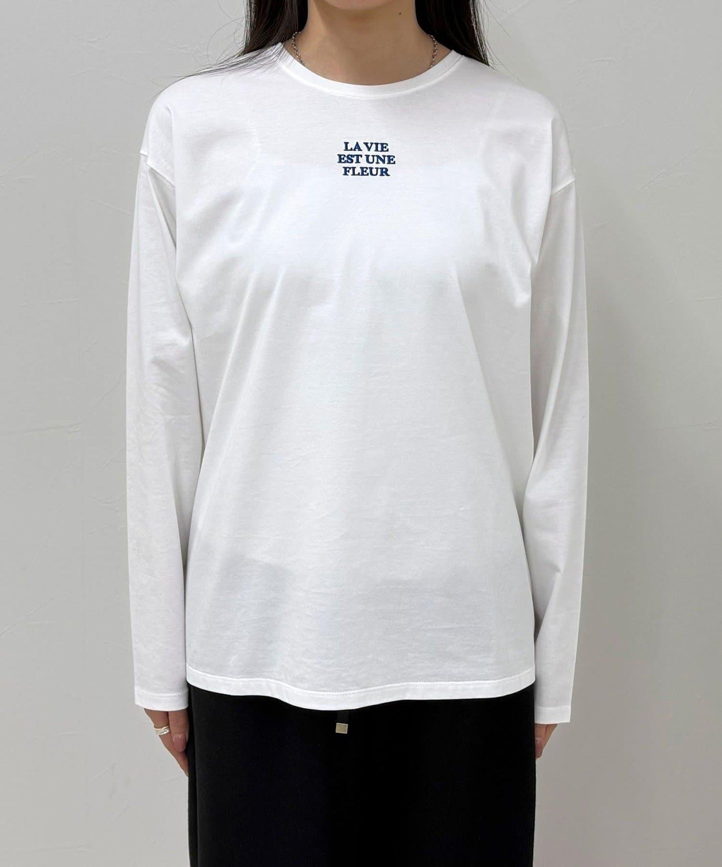 單點刺繡標誌長袖T恤