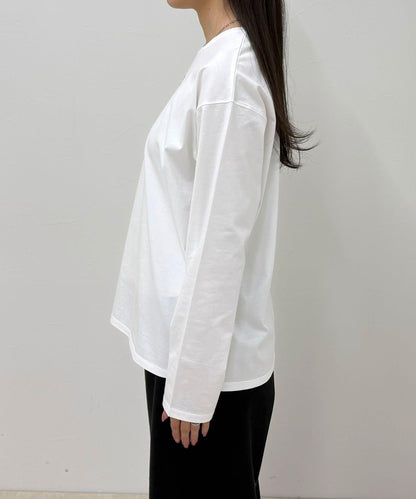 單點刺繡標誌長袖T恤