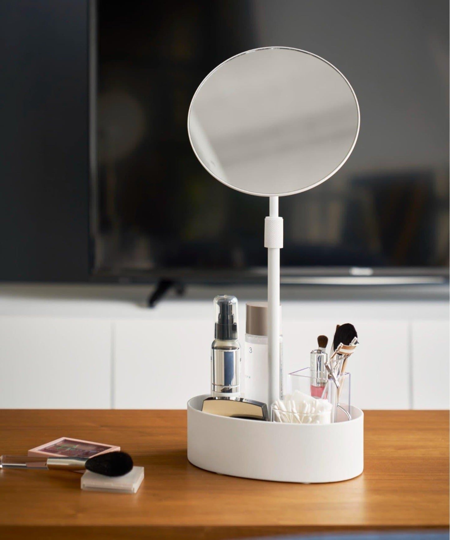 【tower タワー】可調節高度和角度帶收納功能的立式鏡