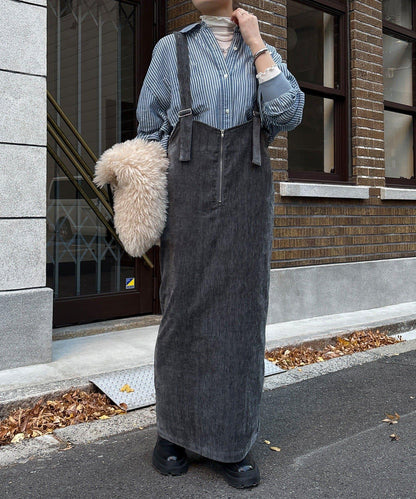 天鵝絨吊帶連衣裙