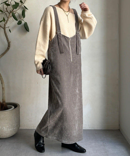 天鵝絨吊帶連衣裙