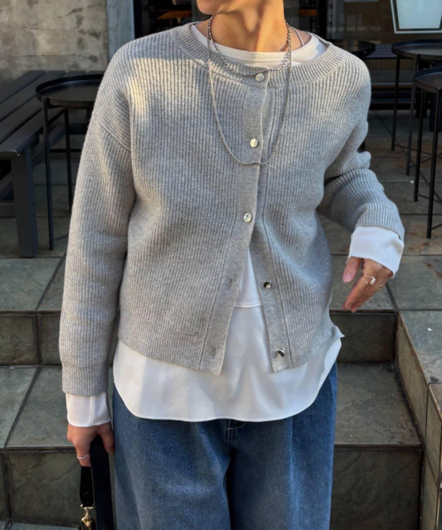 單排金色紐扣開衫