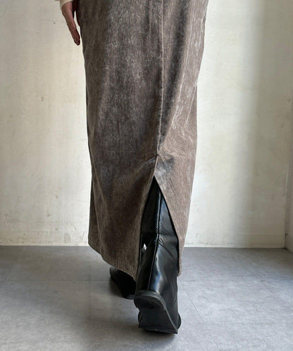 天鵝絨吊帶連衣裙