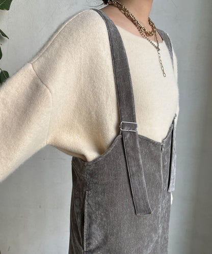 天鵝絨吊帶連衣裙