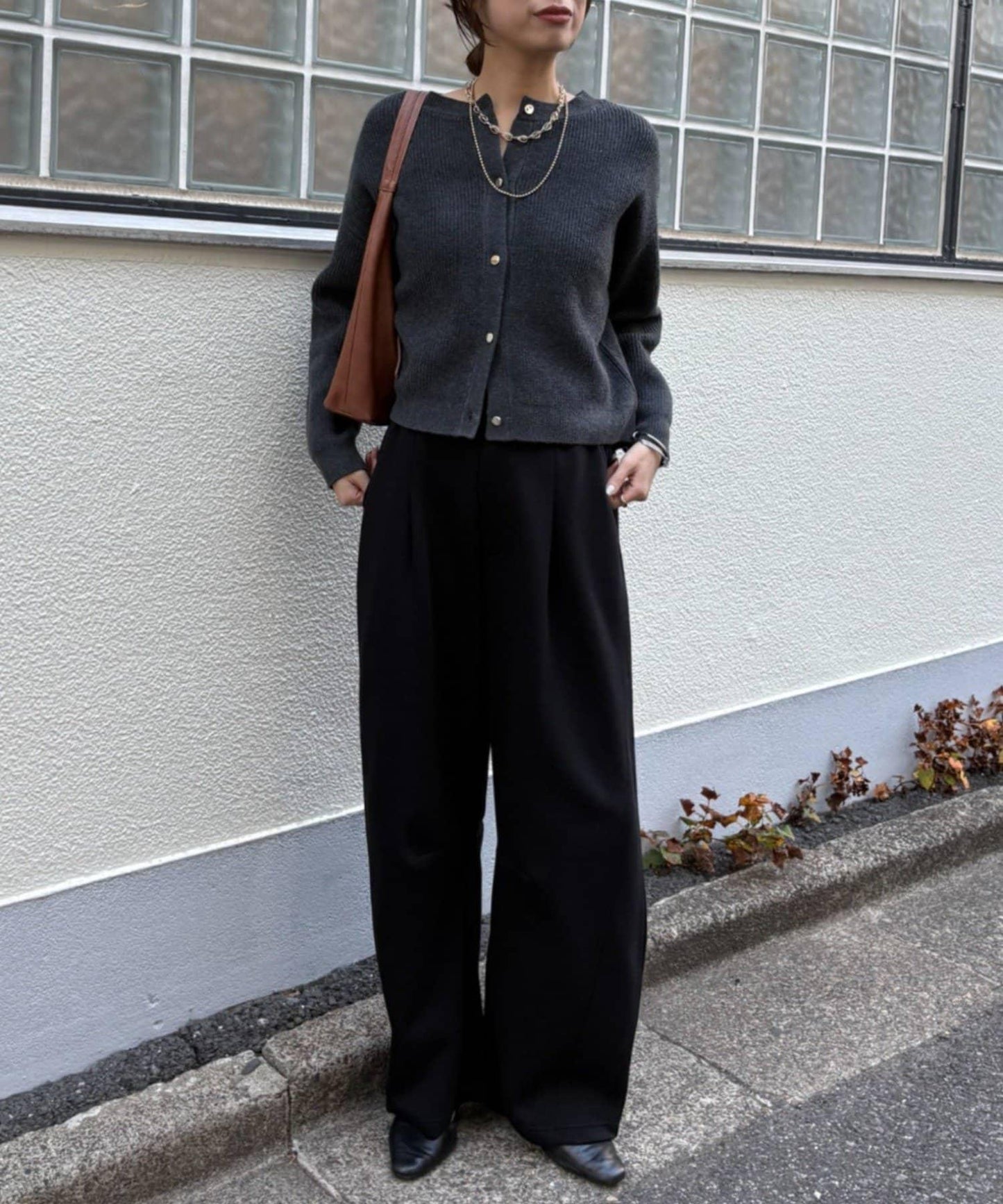 單排金色紐扣開衫