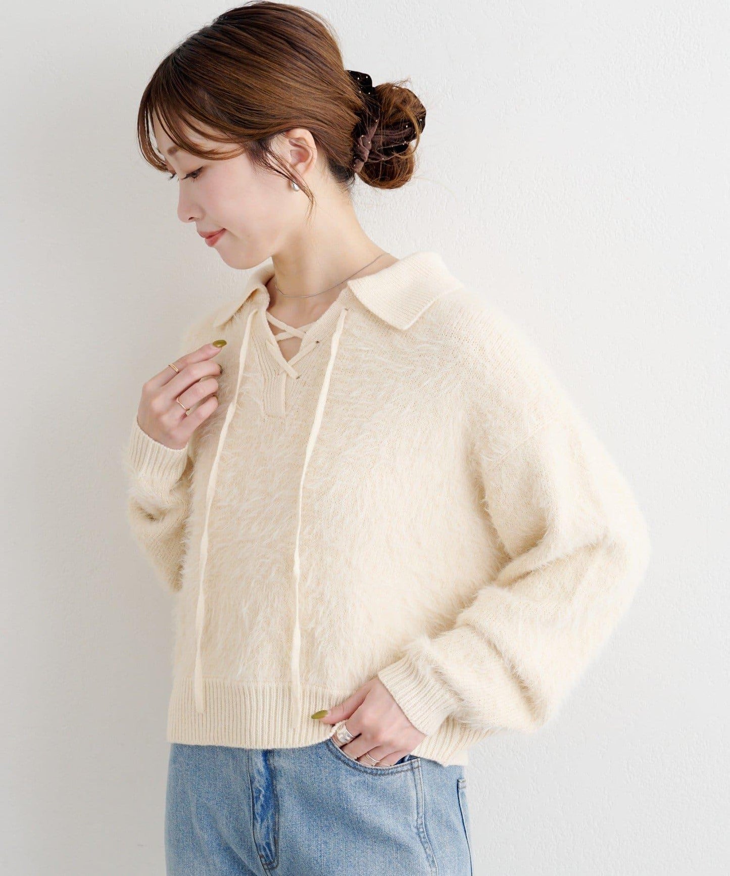 蕾絲繫帶翻領長毛針織衫