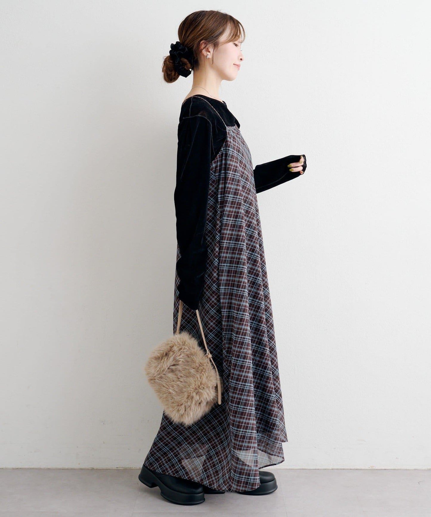 B 透視格紋連衣裙