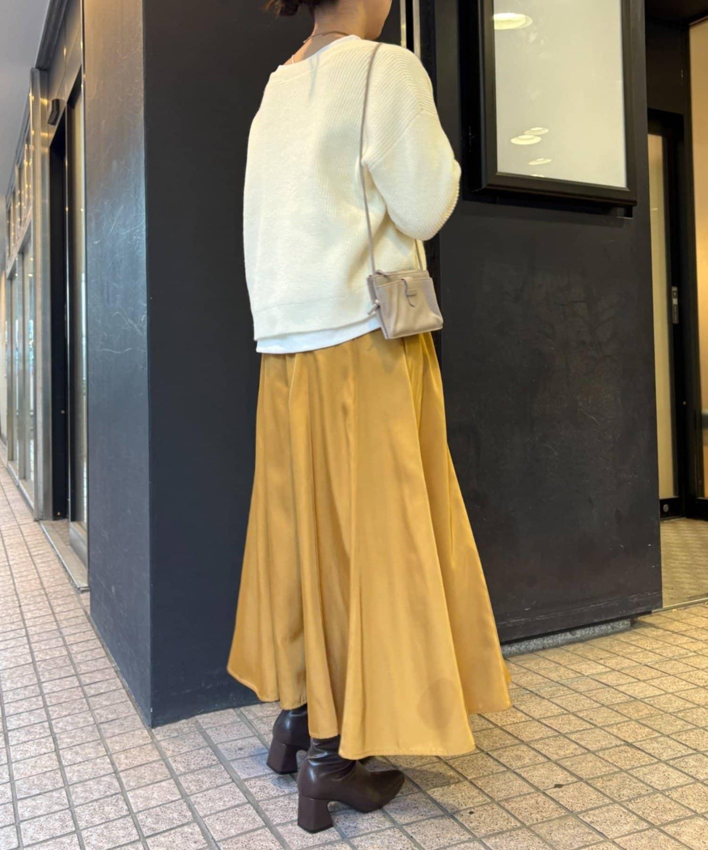 單排金色紐扣開衫