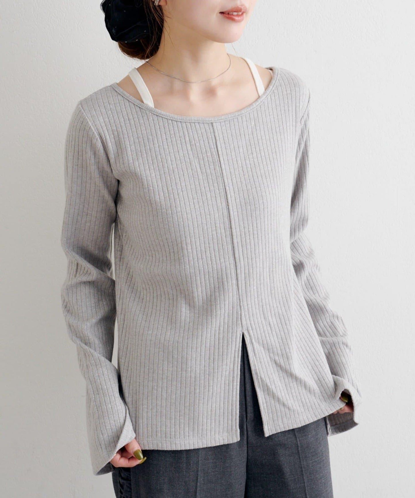 B 金銀絲羅紋開叉上衣