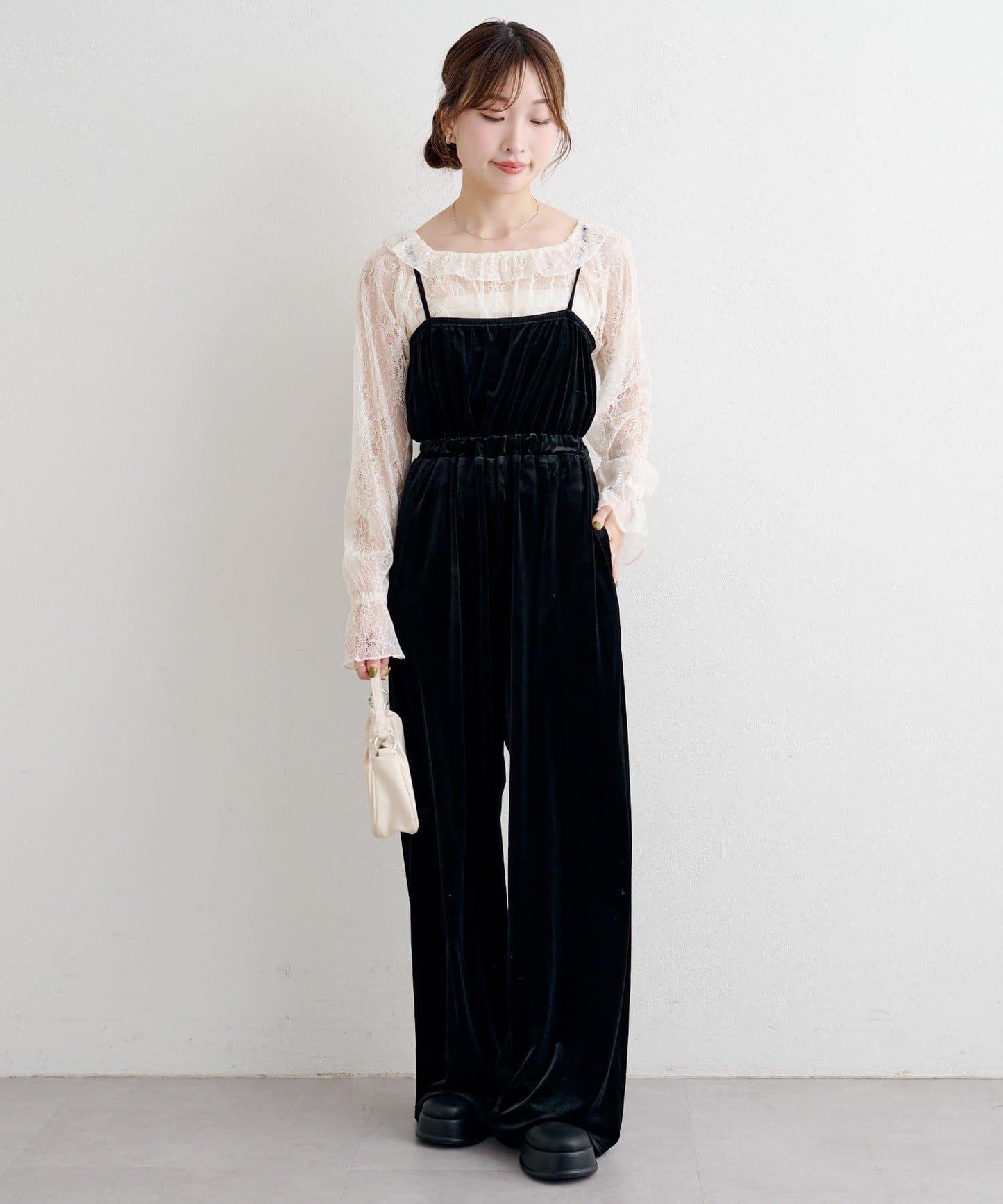 B 蕾絲上衣套裝天鵝絨連體褲