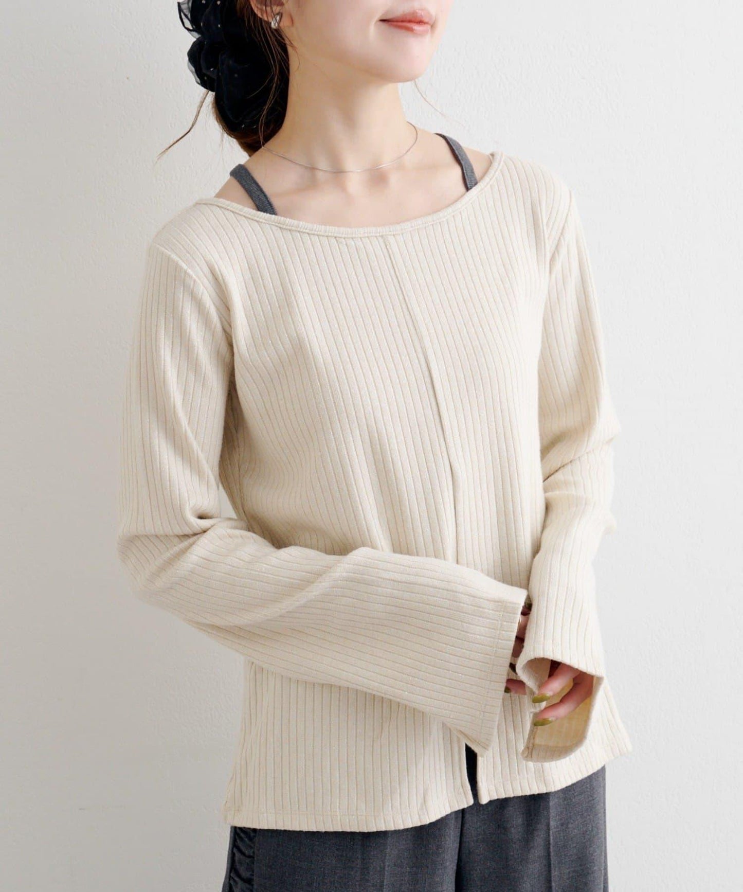 B 金銀絲羅紋開叉上衣