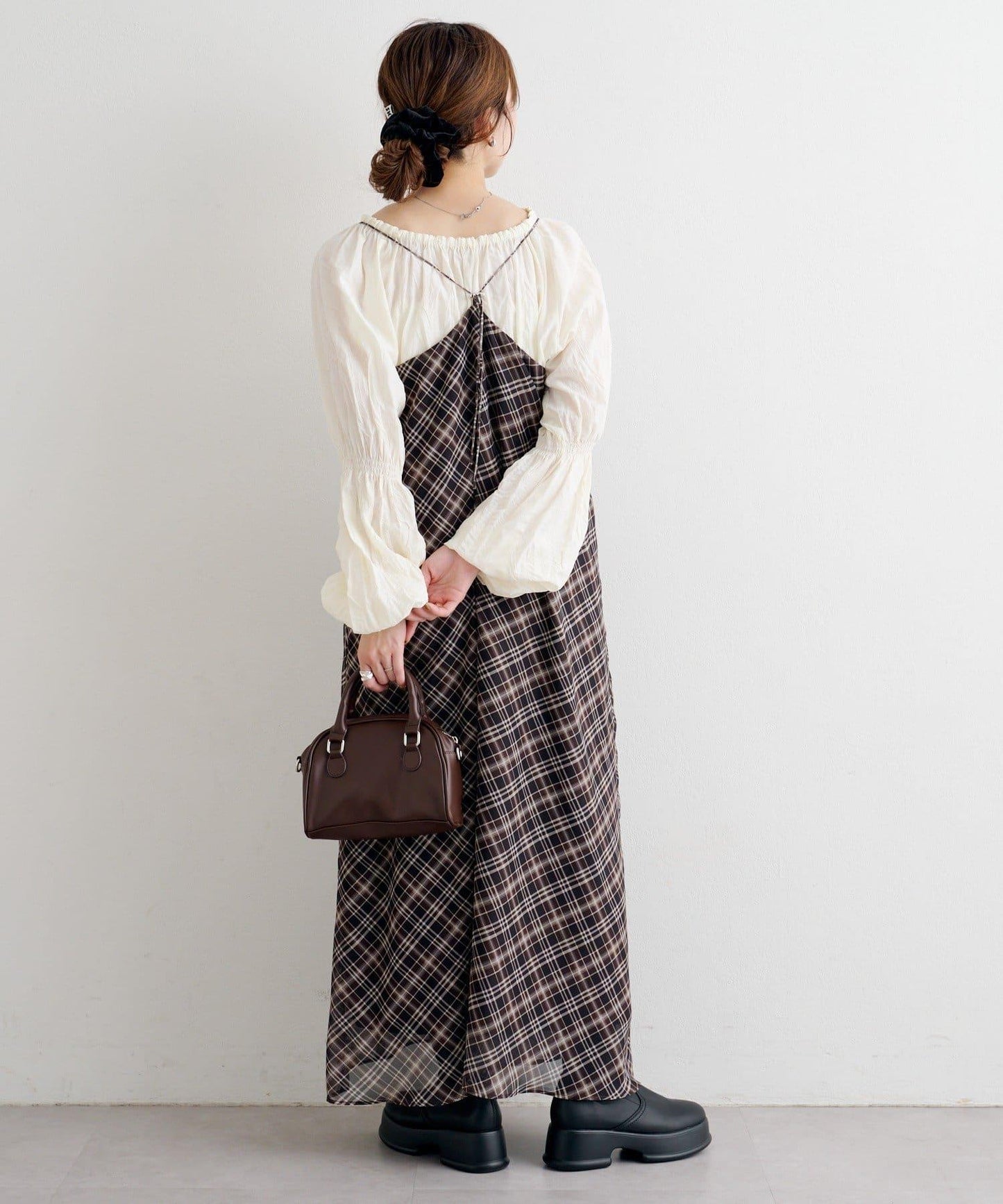 B 透視格紋連衣裙