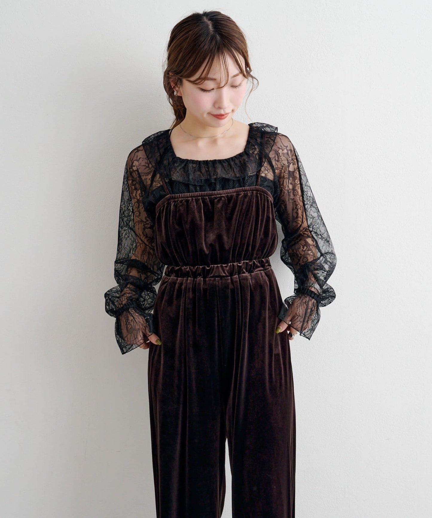 B 蕾絲上衣套裝天鵝絨連體褲