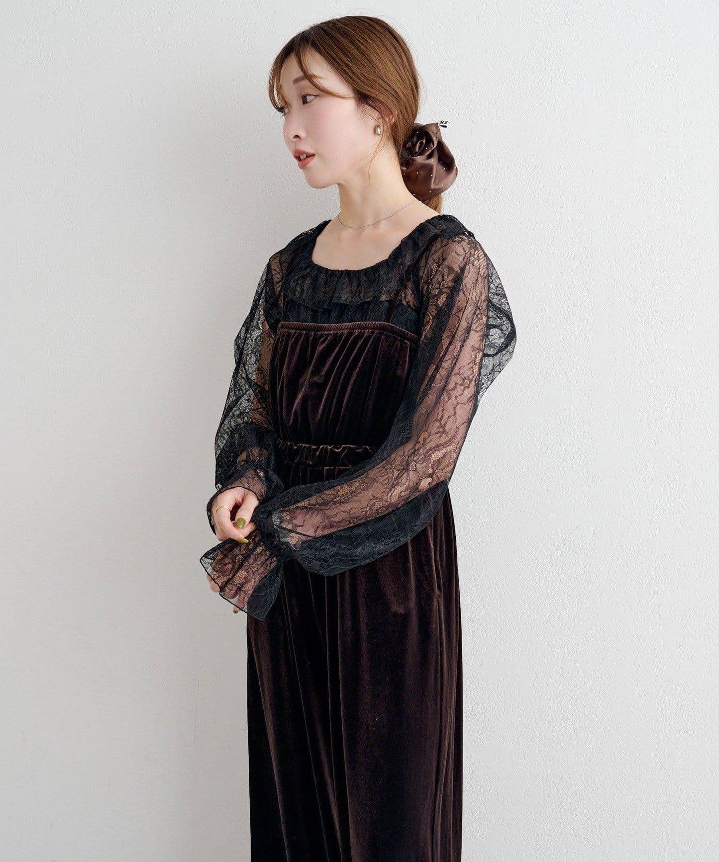 B 蕾絲上衣套裝天鵝絨連體褲