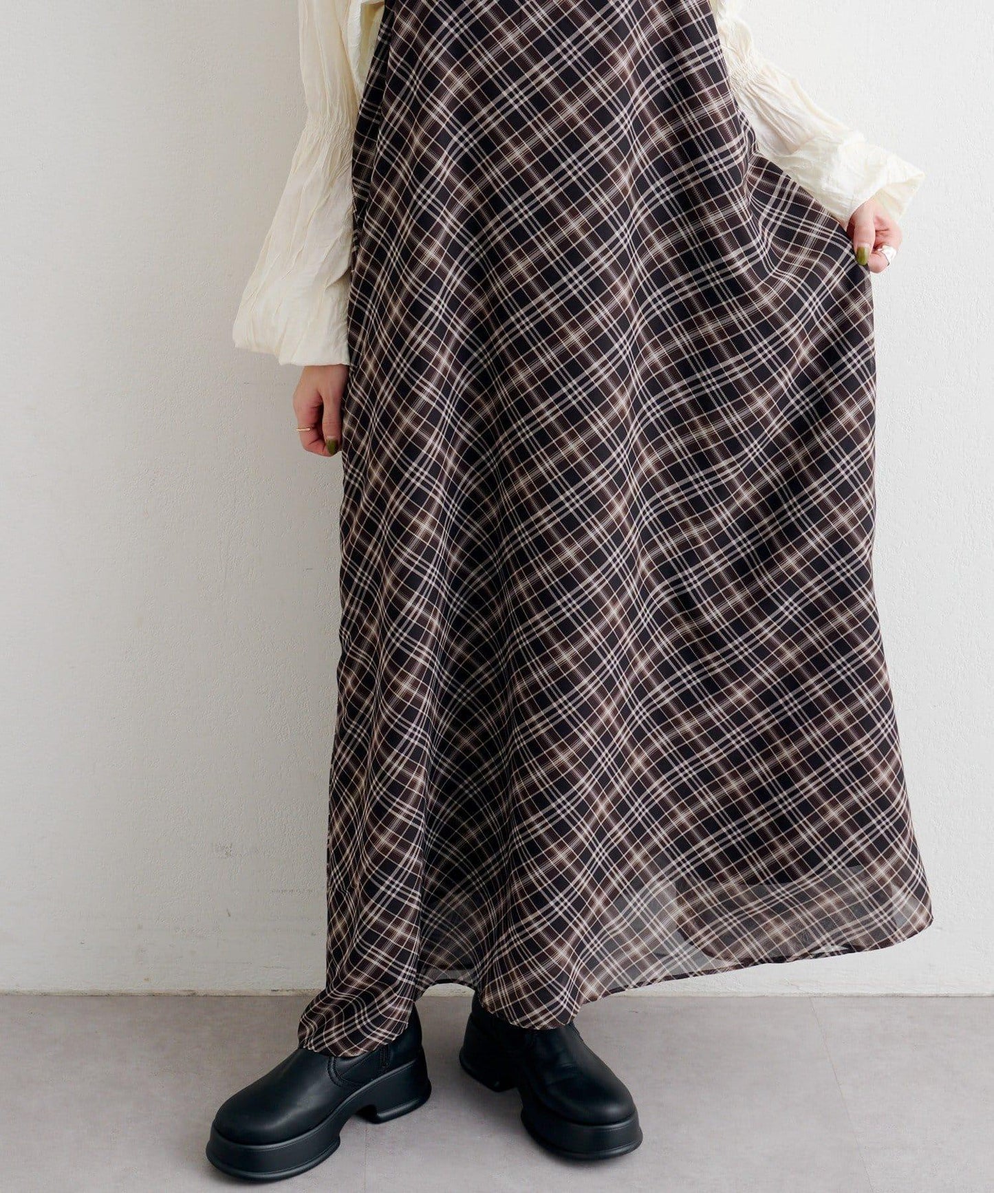 B 透視格紋連衣裙