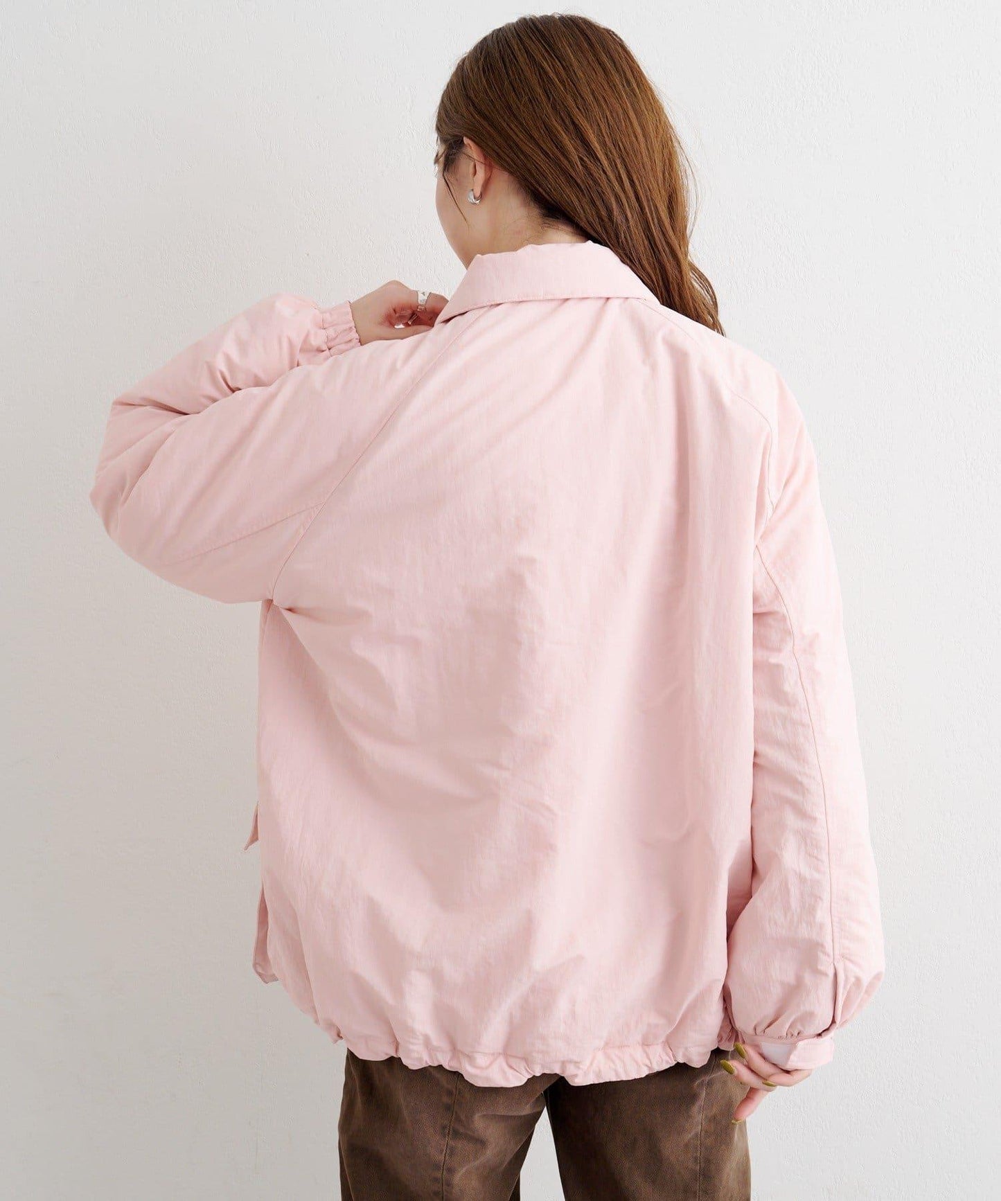 B 高腰抽褶尼龍大衣