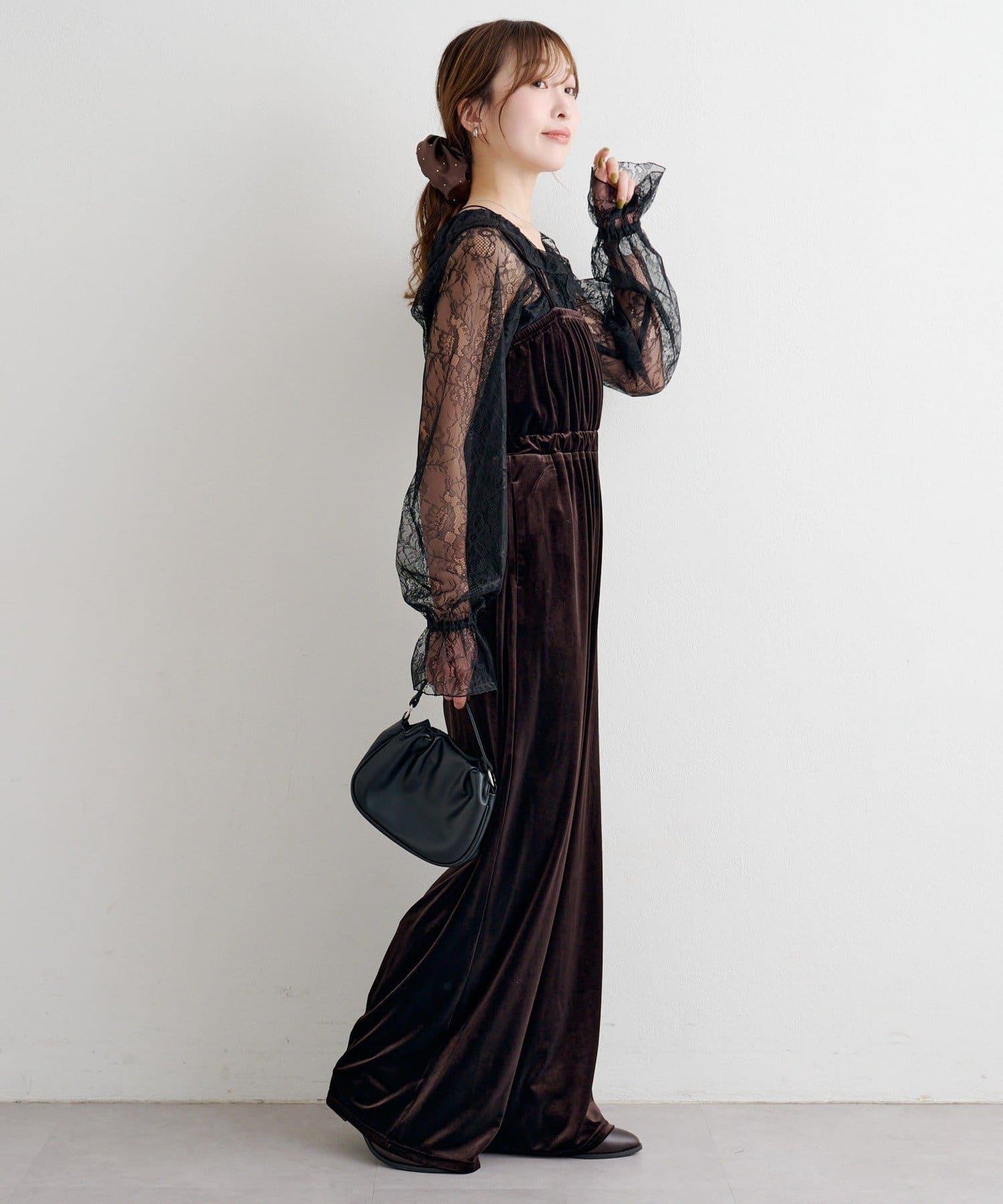 B 蕾絲上衣套裝天鵝絨連體褲