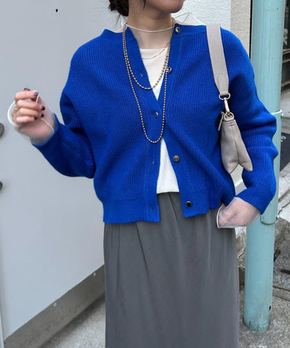 單排金色紐扣開衫