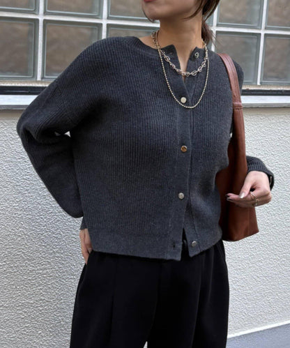 單排金色紐扣開衫