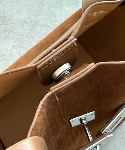 附化妝包金屬扣水桶托特包