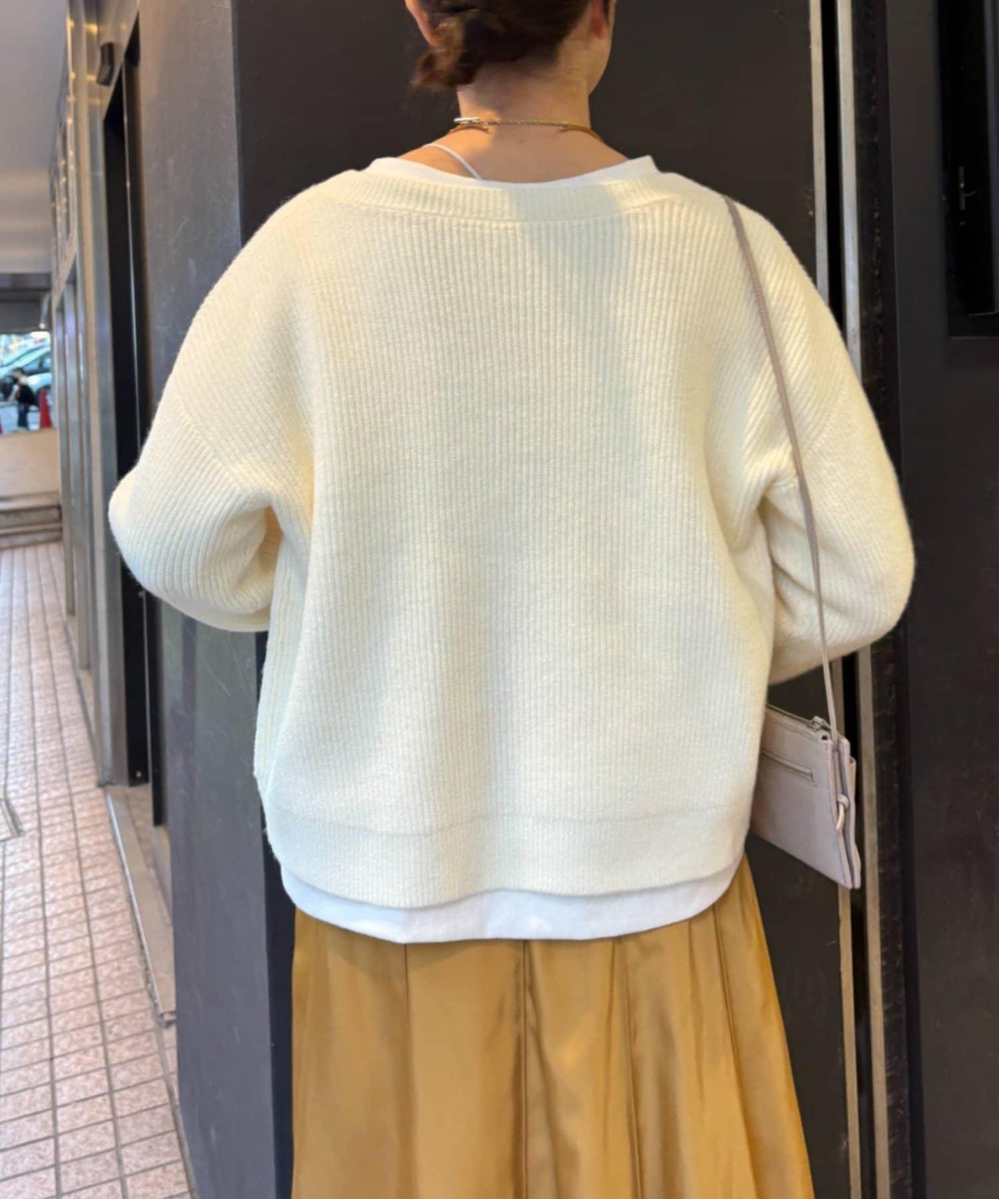 單排金色紐扣開衫