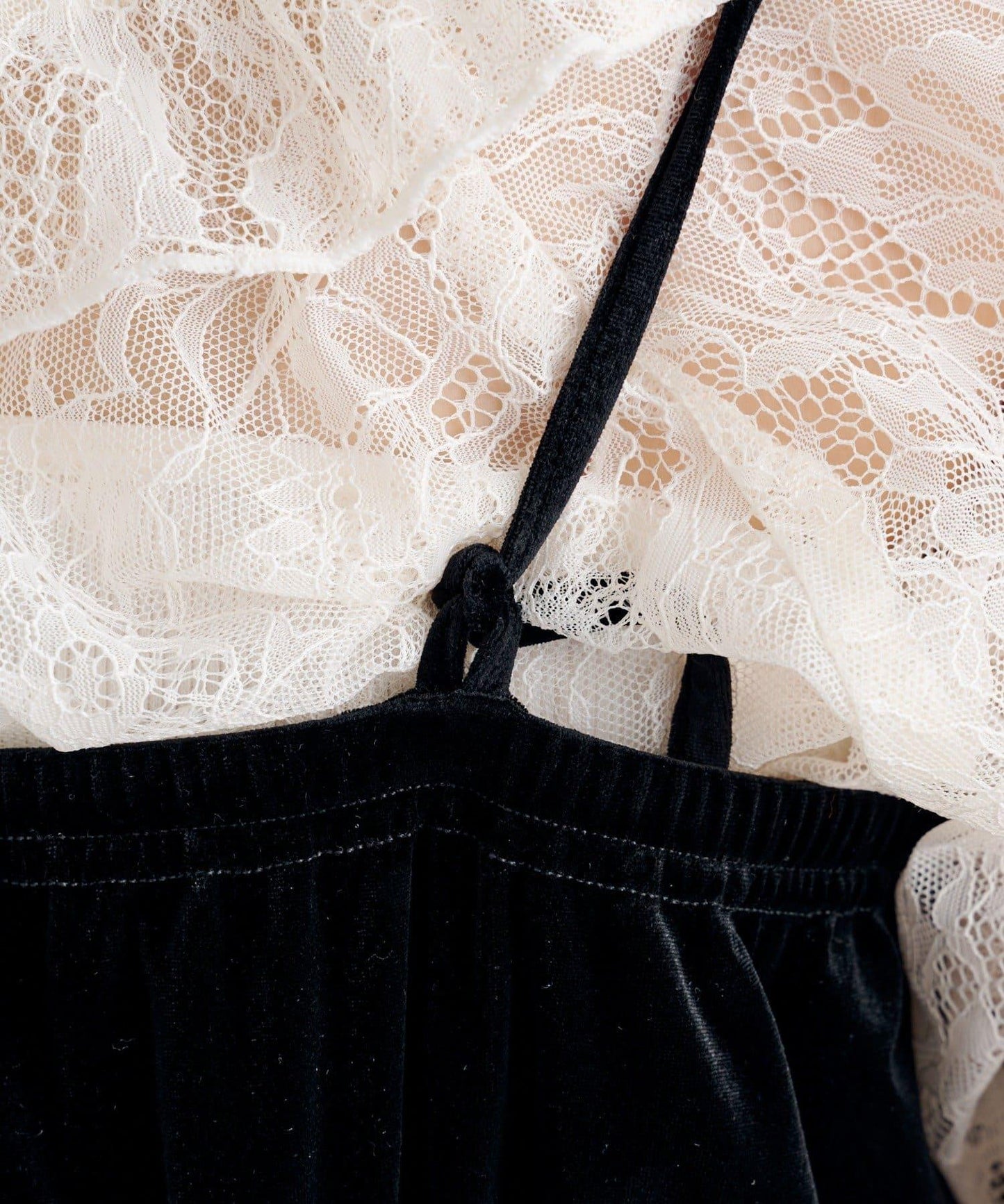 B 蕾絲上衣套裝天鵝絨連體褲