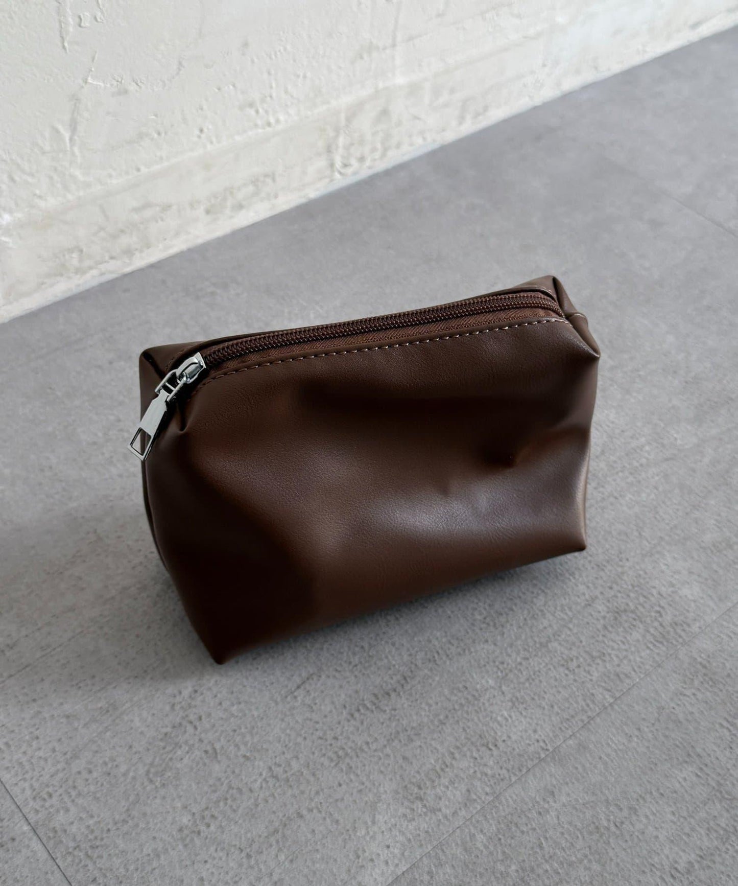 附化妝包金屬扣水桶托特包