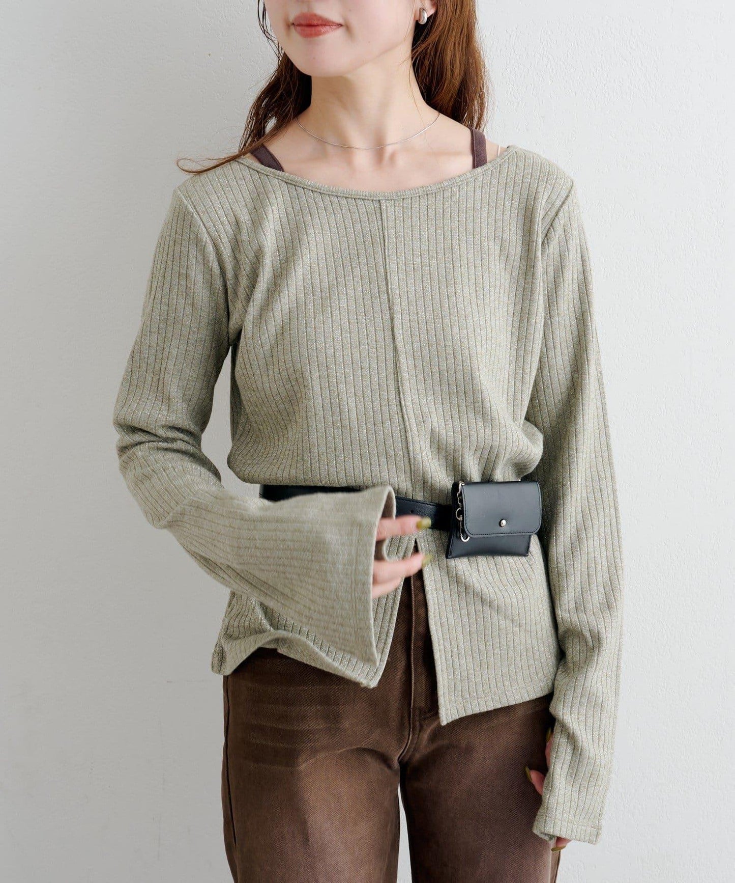 B 金銀絲羅紋開叉上衣