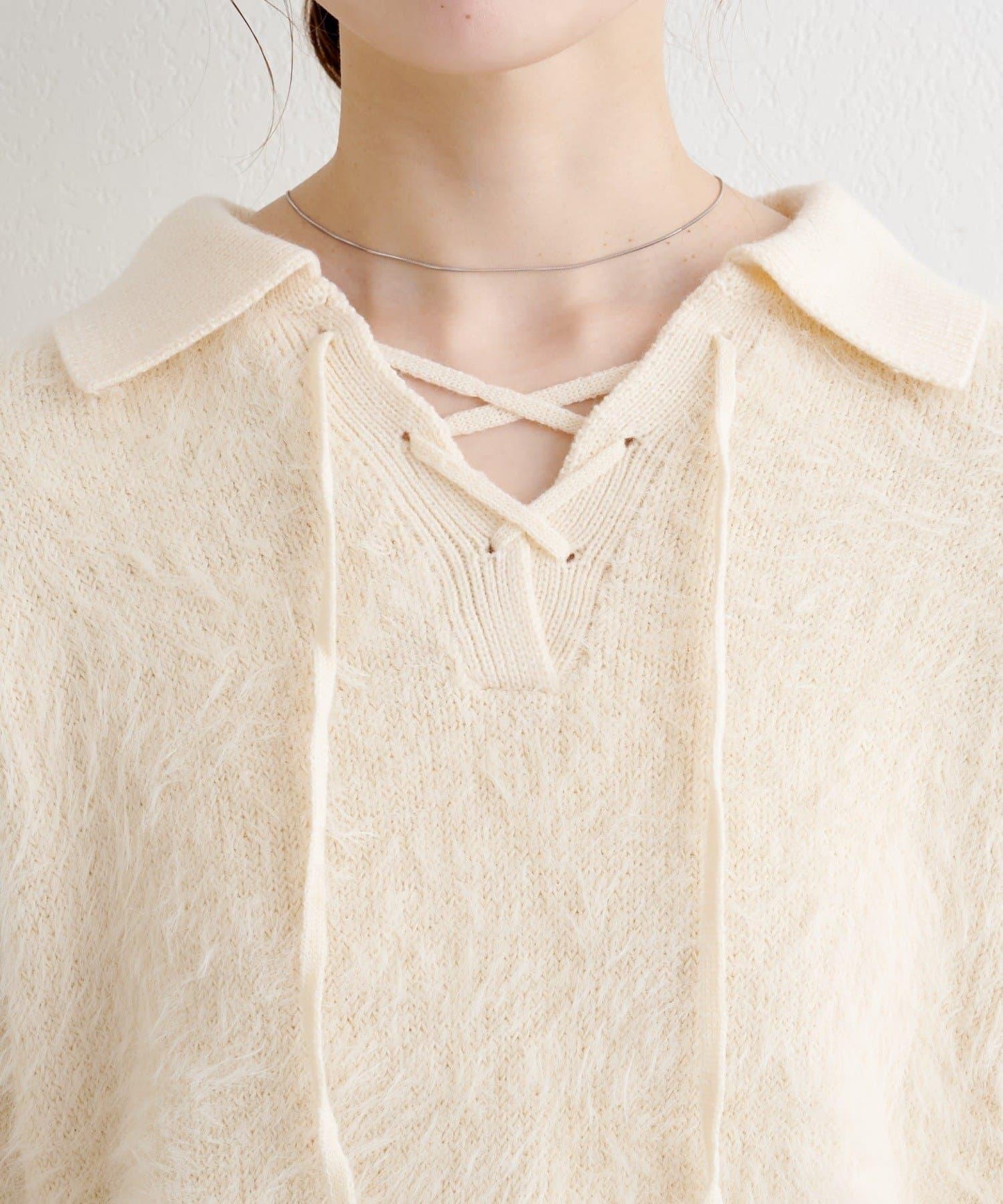 蕾絲繫帶翻領長毛針織衫