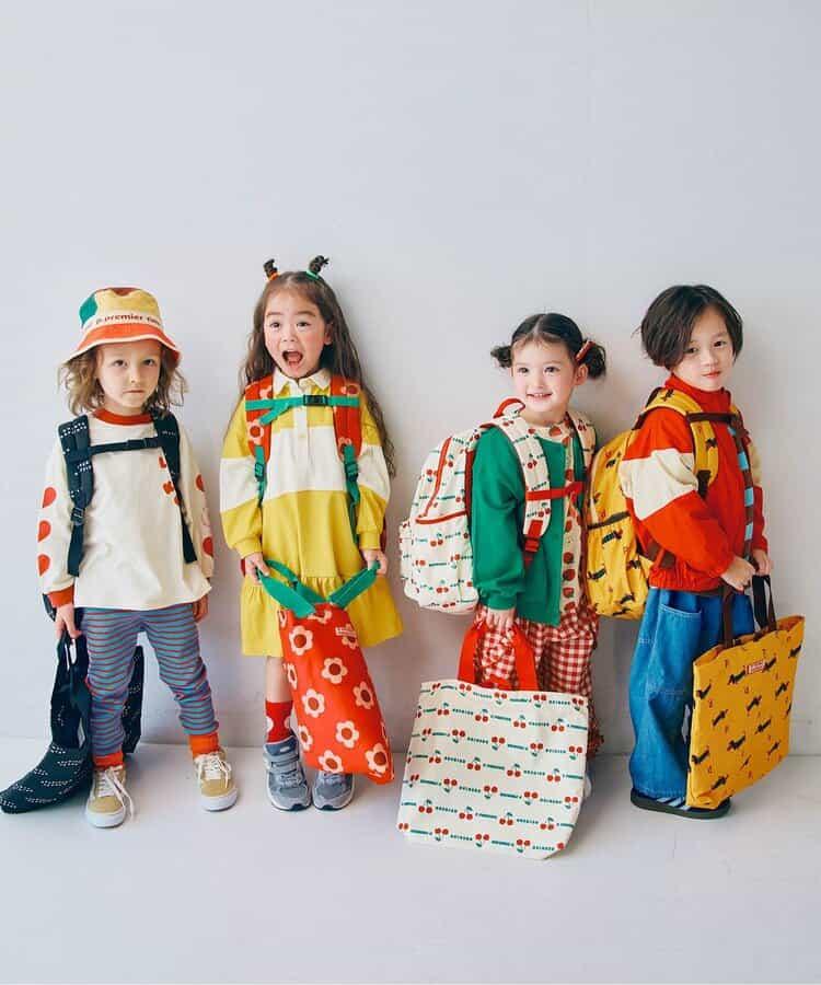 適合日常使用的全印花雙肩包