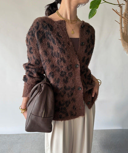 【時尚感十足】豹紋長毛針織衫