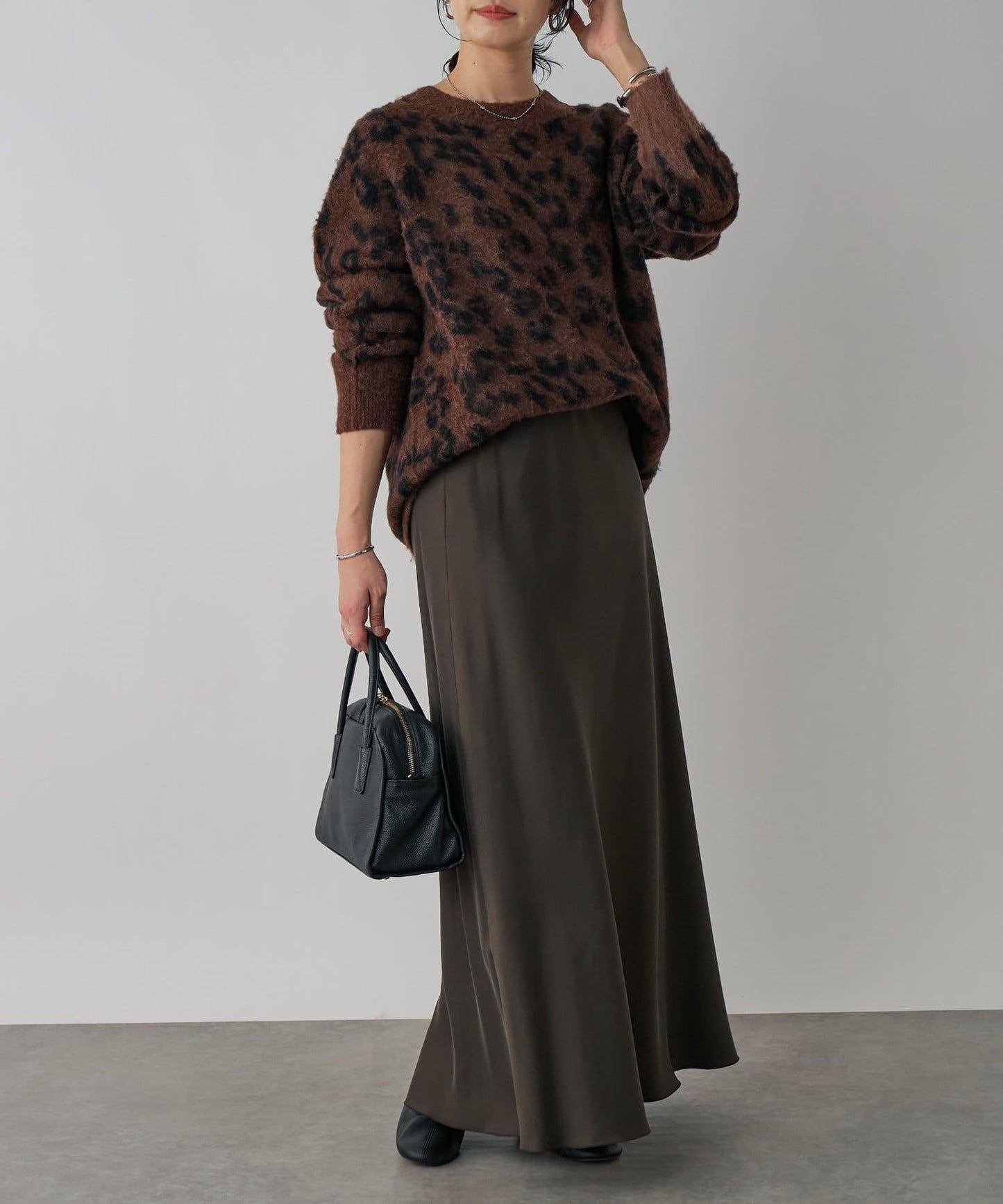 【時尚感十足】豹紋長毛針織衫