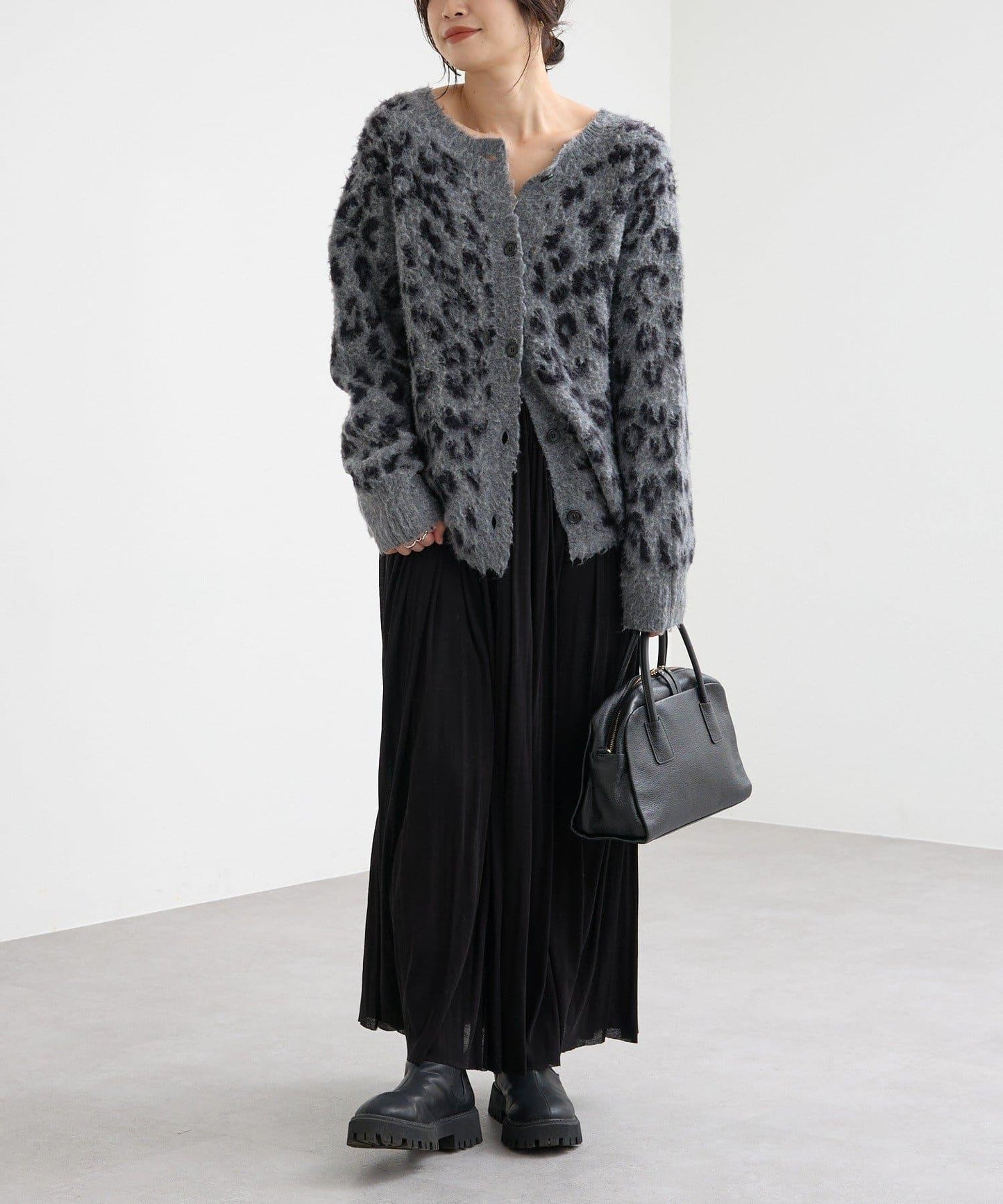 【時尚感十足】豹紋長毛針織衫