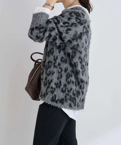 【時尚感十足】豹紋長毛針織衫