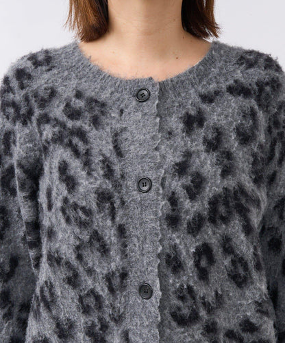 【時尚感十足】豹紋長毛針織衫