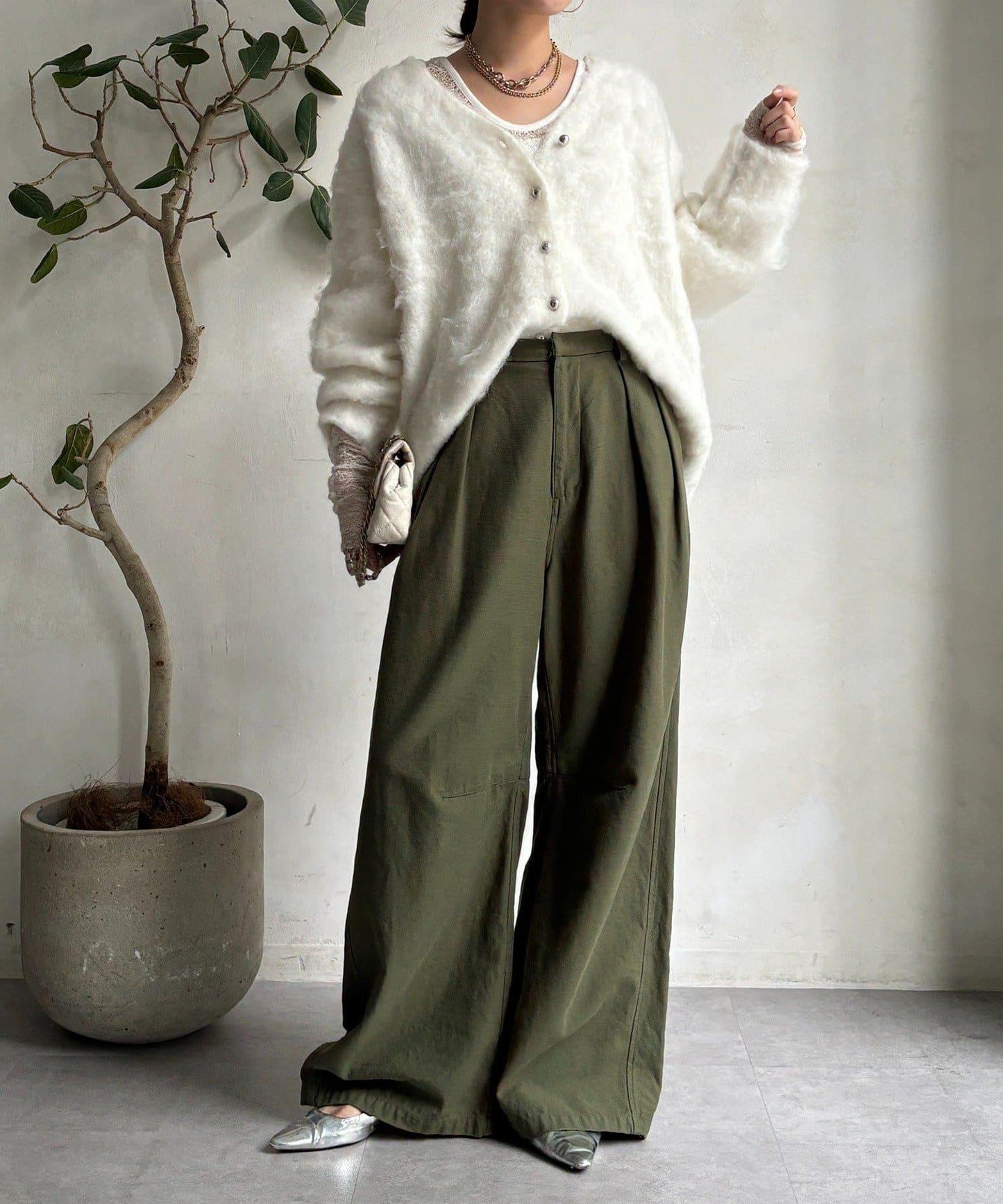 拉絲工藝銀色紐扣開衫