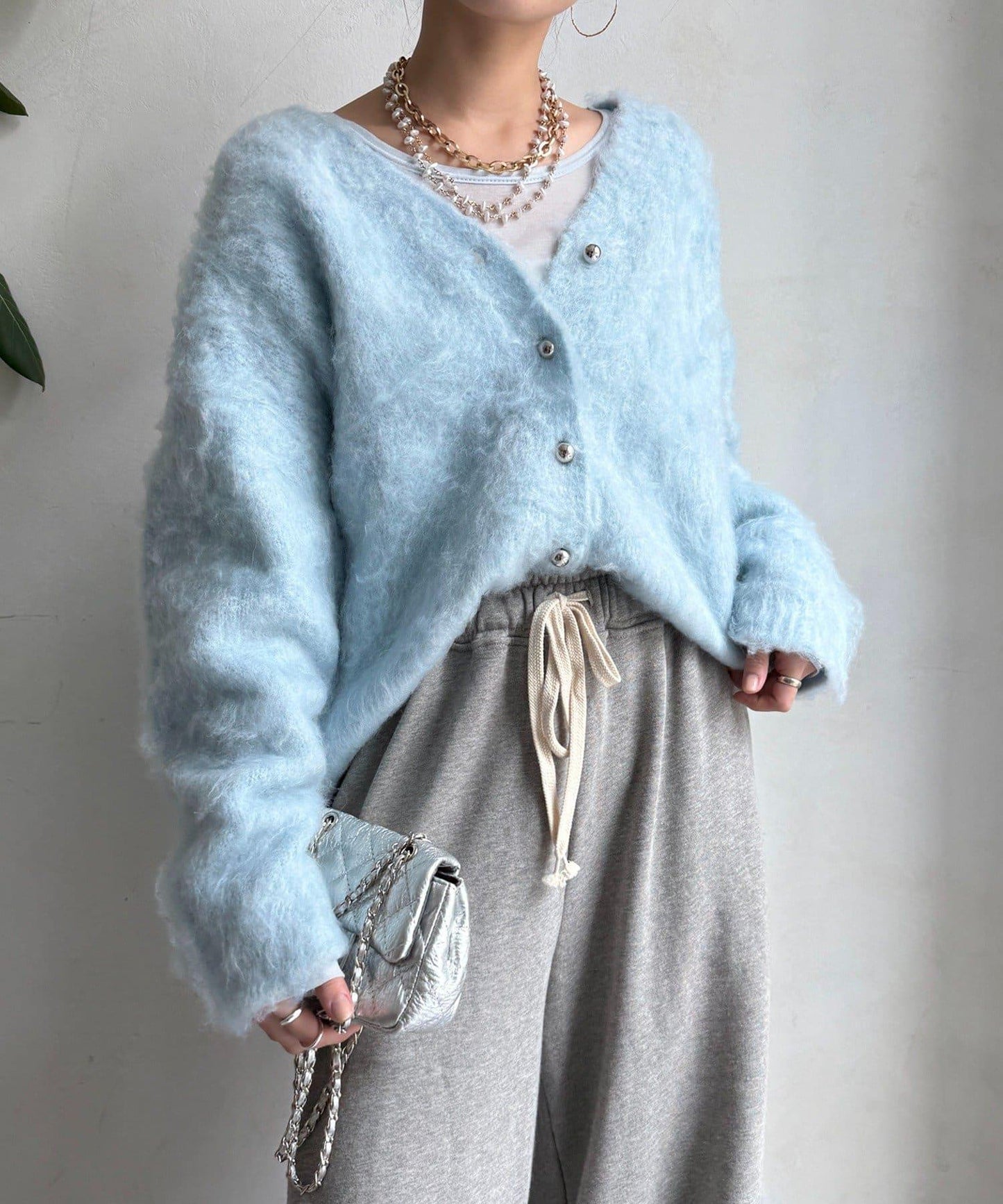 拉絲工藝銀色紐扣開衫