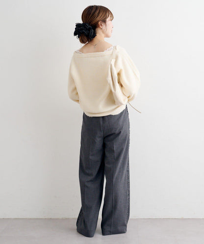 B 蕾絲拼接針織套頭衫