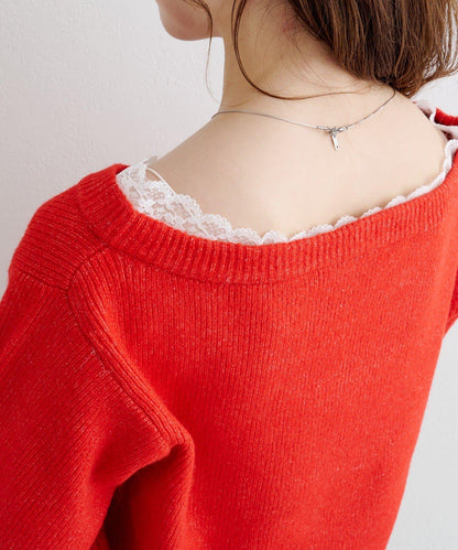 B 蕾絲拼接針織套頭衫