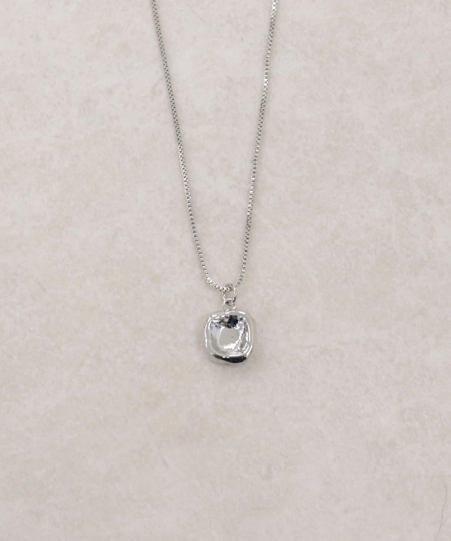 立方體吊墜項鍊