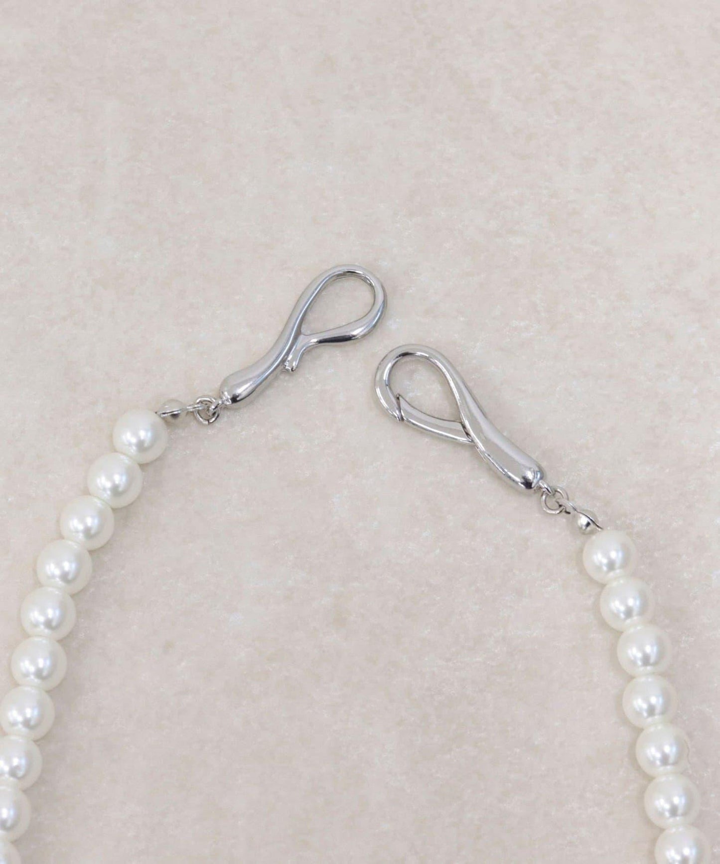 前置金屬扣珍珠項鍊