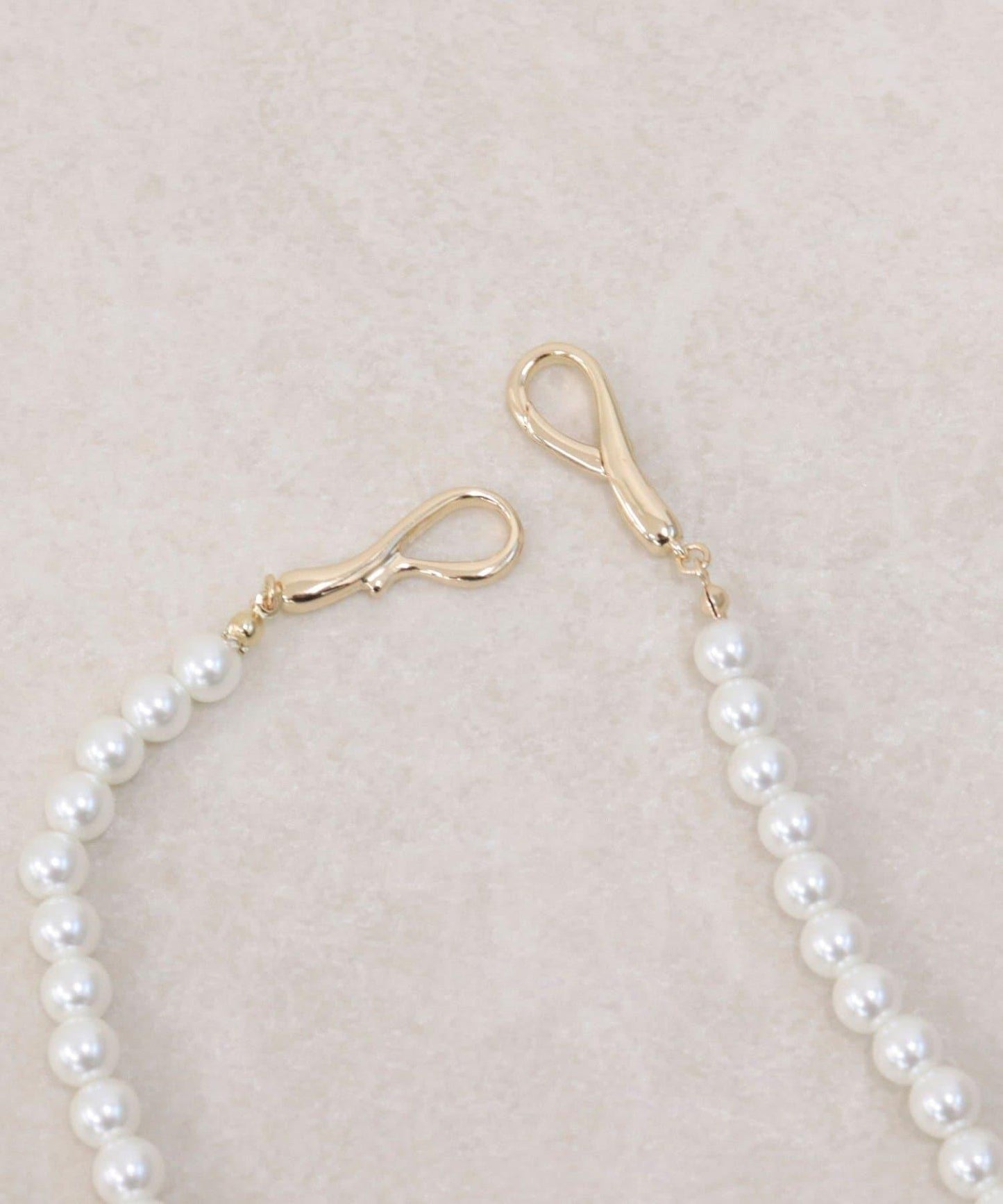 前置金屬扣珍珠項鍊