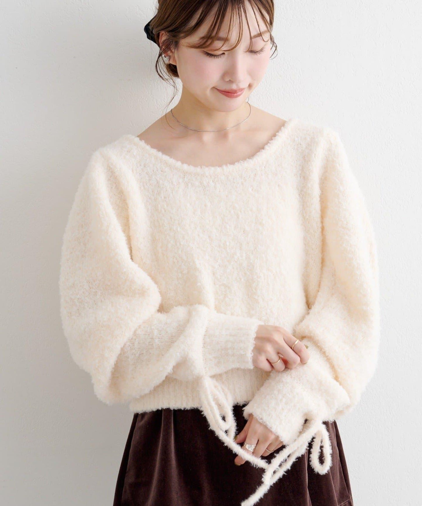 B 蝴蝶結馬海毛袖針織衫