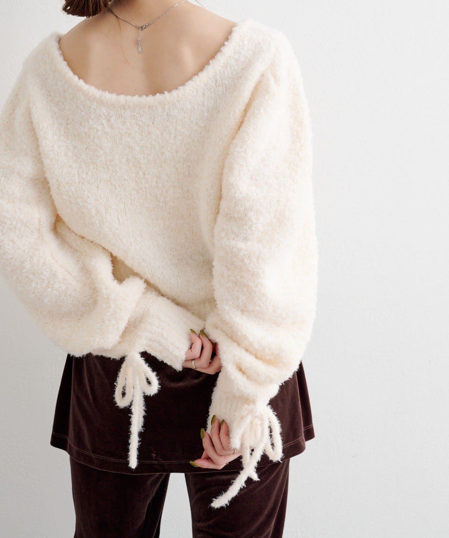 B 蝴蝶結馬海毛袖針織衫