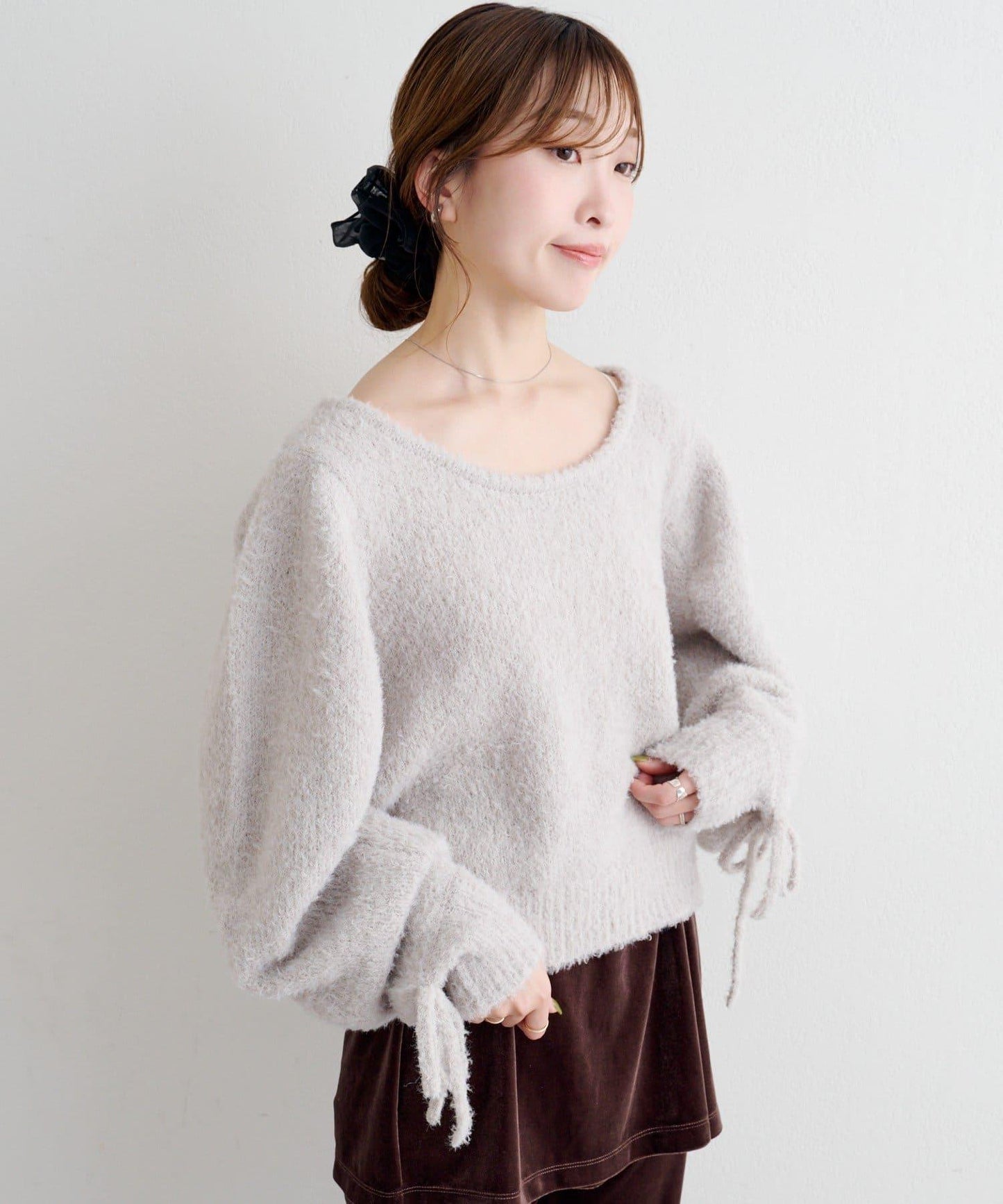 B 蝴蝶結馬海毛袖針織衫