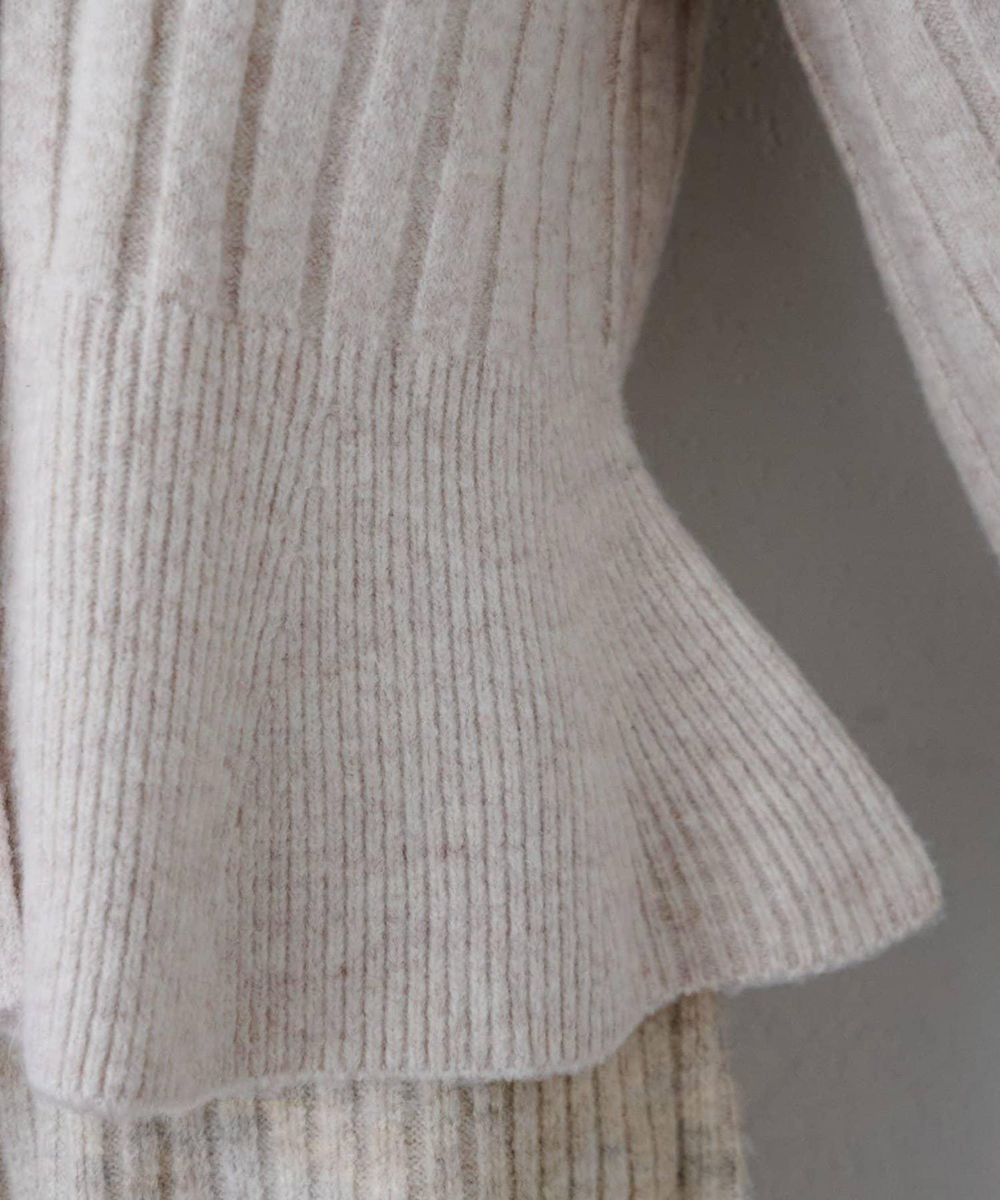 荷葉邊羅紋針織開衫