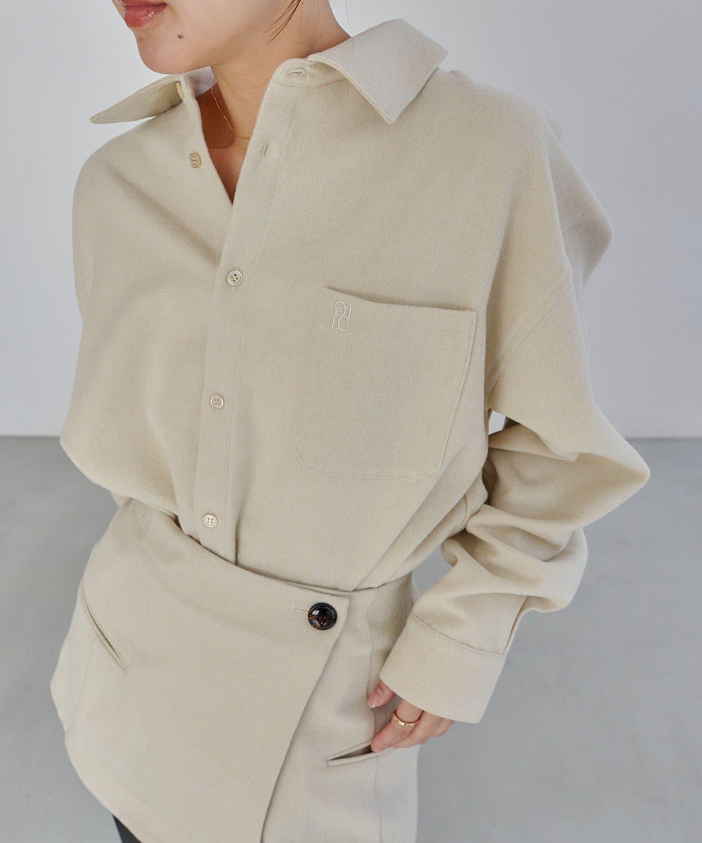 CAPRICIEUX LE'MAGE 裹身疊穿設計 襯衫