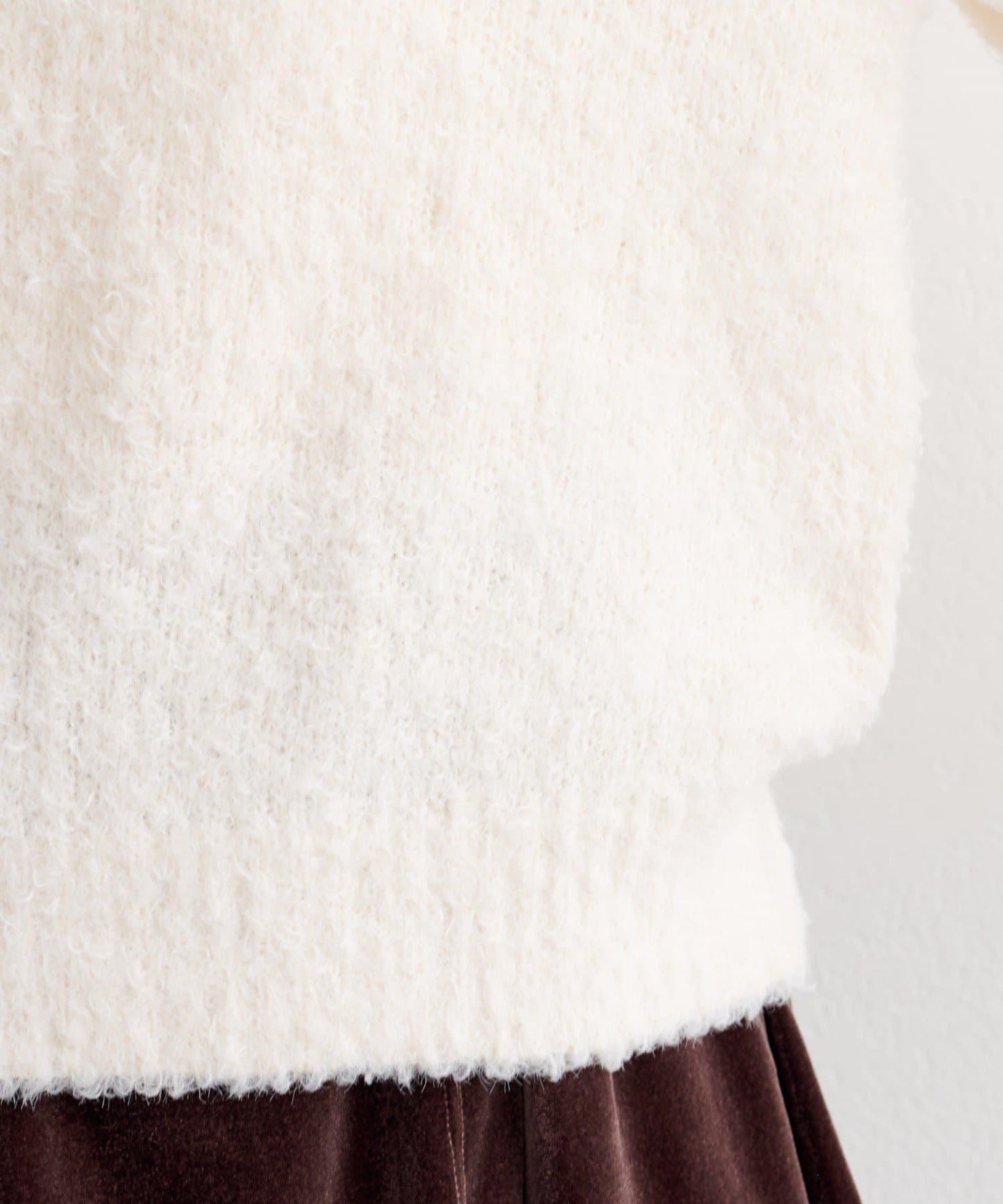 B 蝴蝶結馬海毛袖針織衫