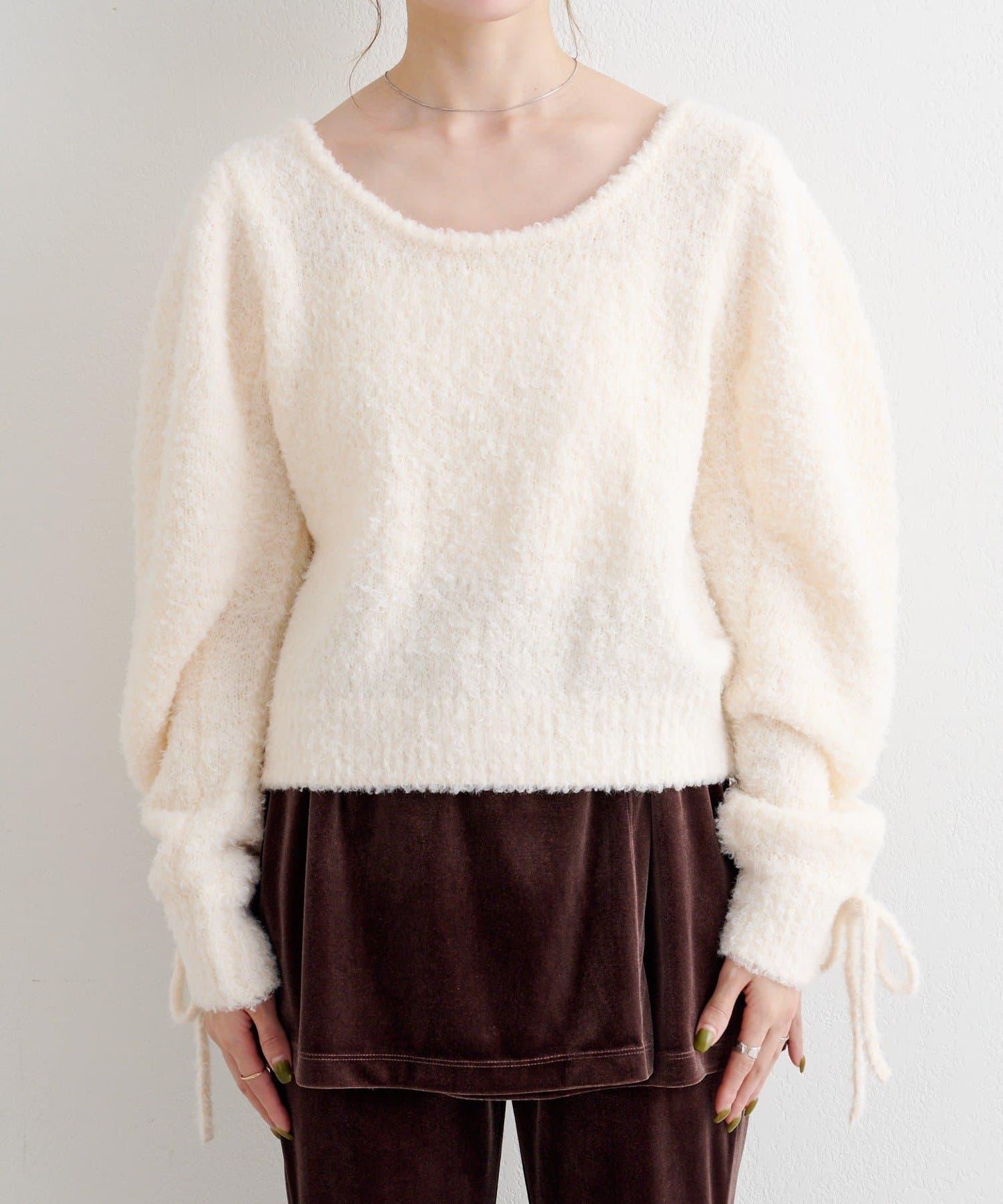 B 蝴蝶結馬海毛袖針織衫